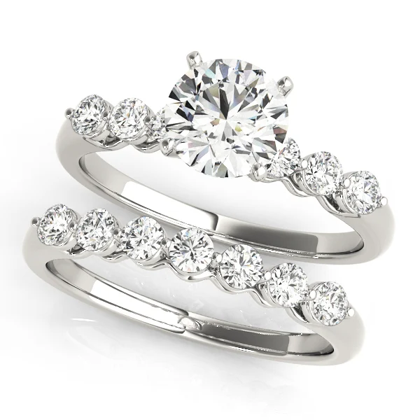 Single Row Shared Prong Engagement Rings - Image 3