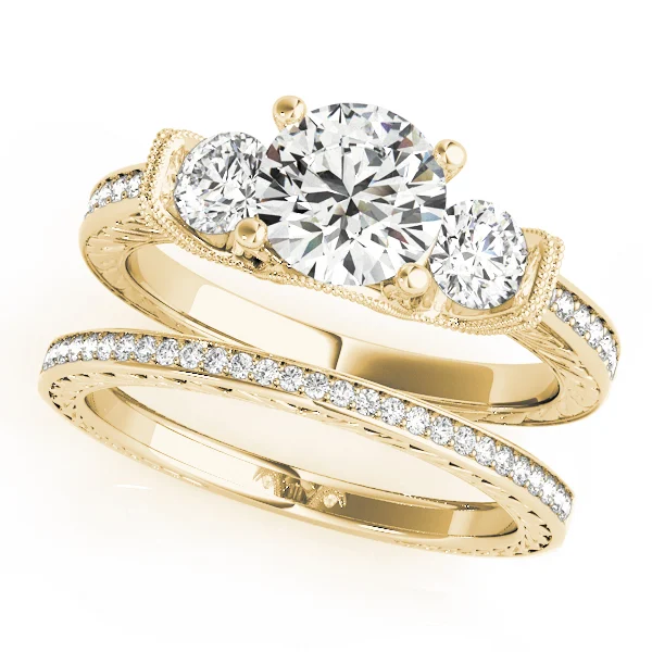 ENGAGEMENT RINGS 3 STONE ROUND - Image 6