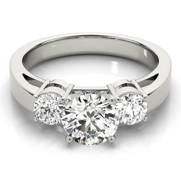 3-Stone Round Engagement Ring - Image 3