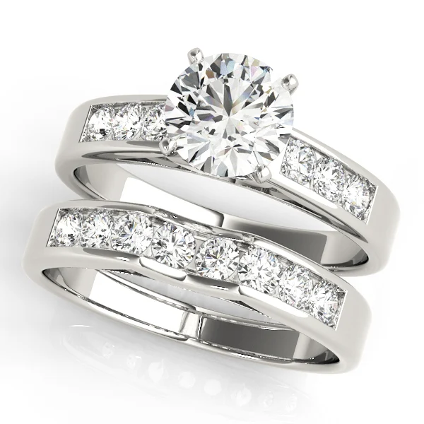 Single Row Channel Set Peg Head Engagement Ring - Image 3