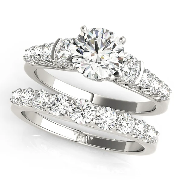 Single Row Prong Engagement Ring - Image 3