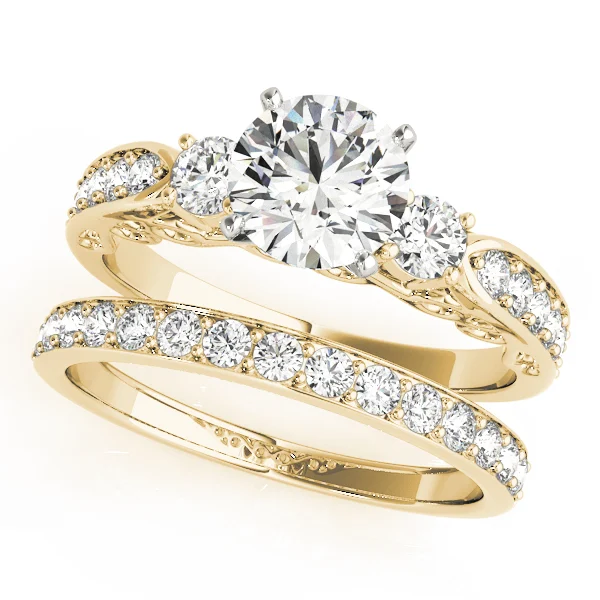 ENGAGEMENT RINGS 3 STONE ROUND - Image 6