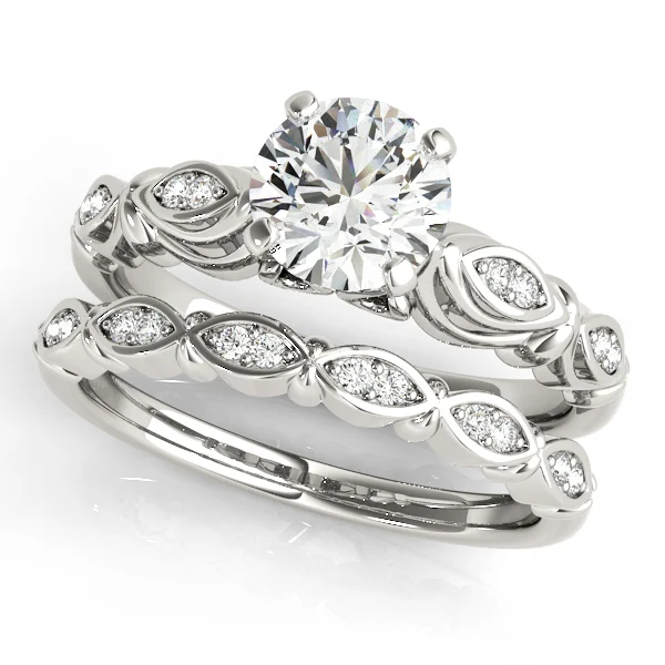 Antique Style Marquise Shape Engagement Ring - Image 3
