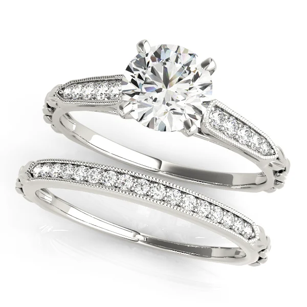 Vintage Inspired Single Row Engagement Ring - Image 3