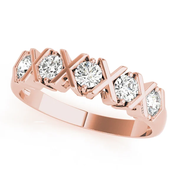 XO-Shape Prong Set Wedding Band - Image 5