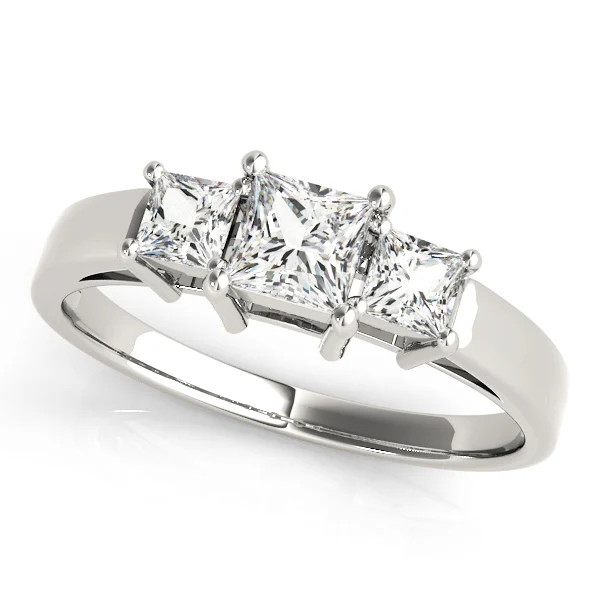 ENGAGEMENT RINGS 3 STONE PRINCESS