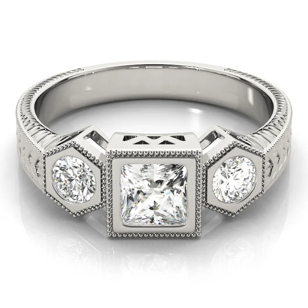 ENGAGEMENT RINGS 3 STONE PRINCESS - Image 3