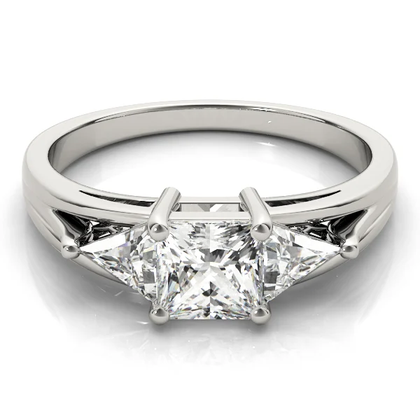 ENGAGEMENT RINGS 3 STONE PRINCESS - Image 3