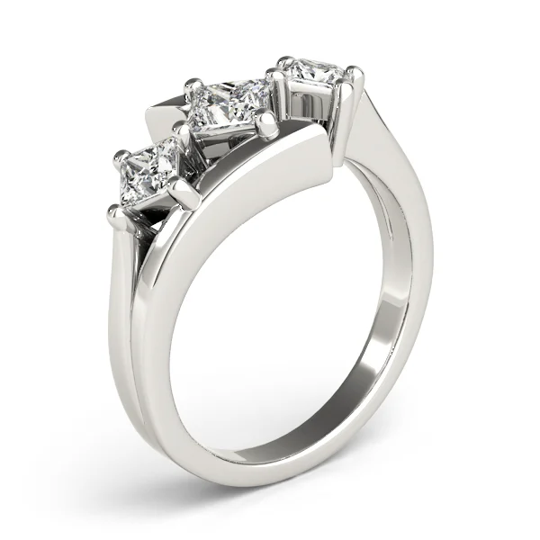 ENGAGEMENT RINGS 3 STONE PRINCESS - Image 4
