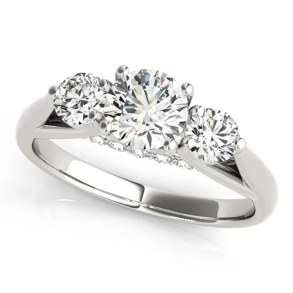 ENGAGEMENT RINGS 3 STONE ROUND