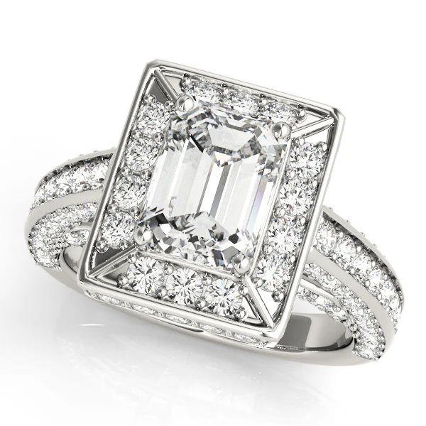 HALO ENGAGEMENT RING FOR EC