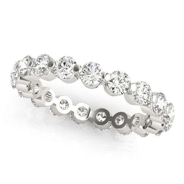 Single Shared-Prong Eternity Band